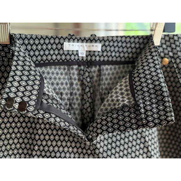 Trina Turk Black & White Geometric Long Dress Shorts Size 10 Slit Front Pockets - Picture 2 of 6